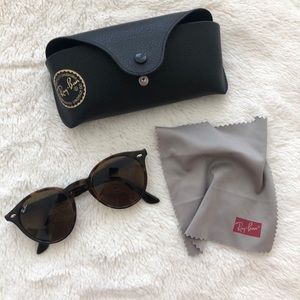 Rayban RB2180 (Round sunglasses)